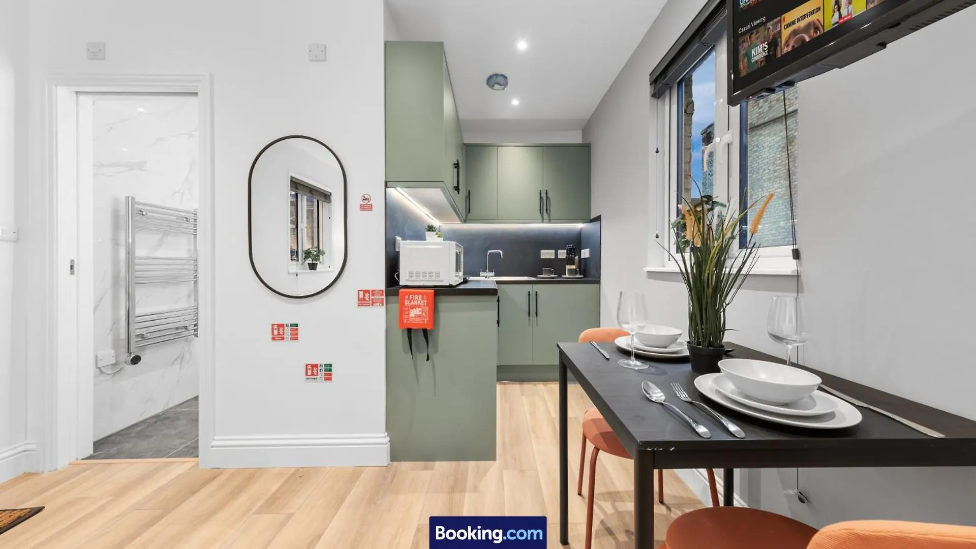 Modern, Central & Comfy Apt By Stay Smart Short Lets & Serviced Accommodation Deptford With Free Wifi London Apartment