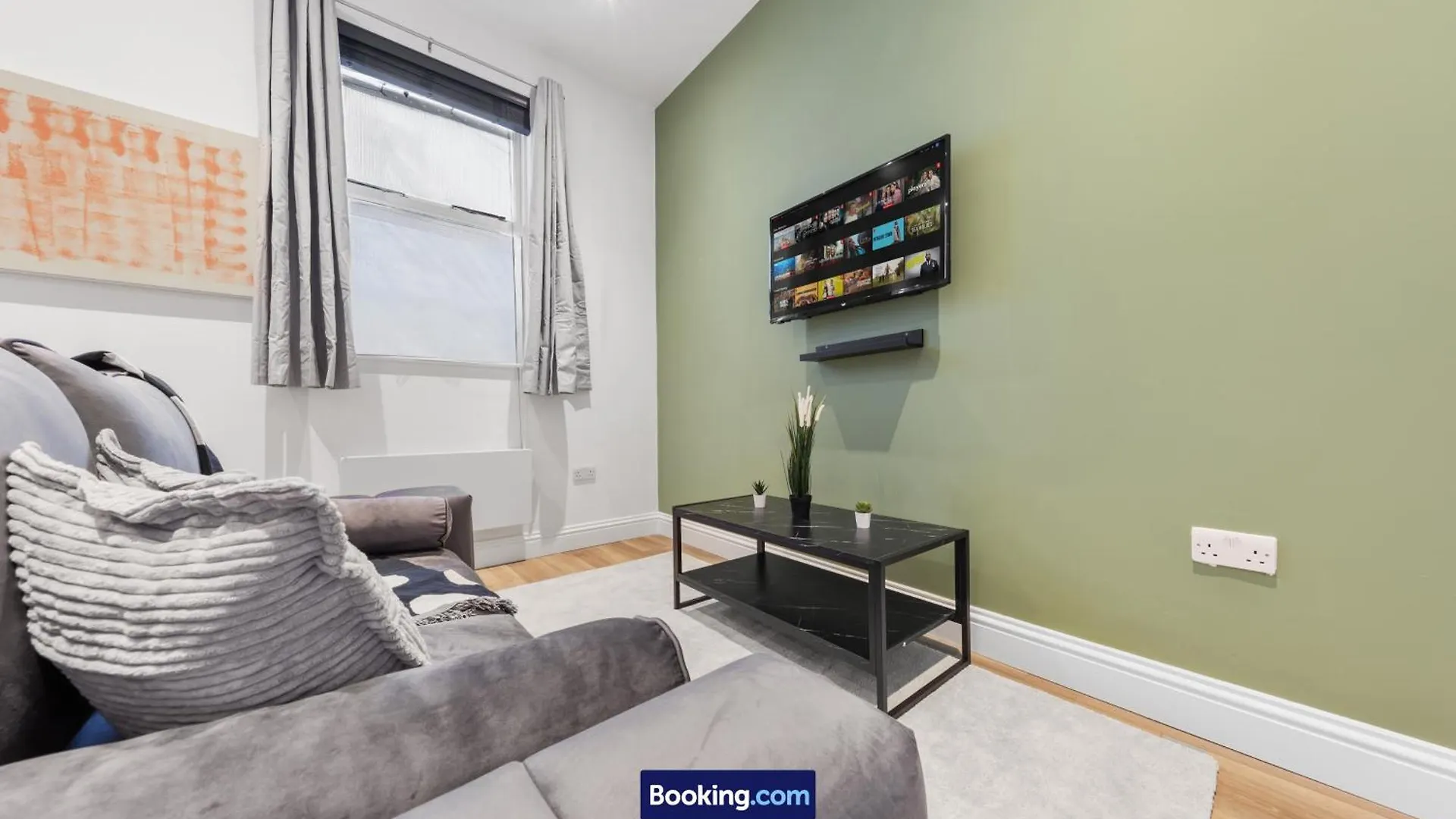Modern, Central & Comfy Apt By Stay Smart Short Lets & Serviced Accommodation Deptford With Free Wifi London Apartment